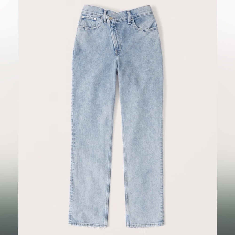 Abercrombie & Fitch 90’s Straight Ultra High Rise Curve Love Jeans - Picture 5 of 16